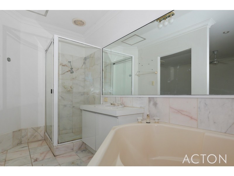 3 Muir Place, Halls Head WA 6210