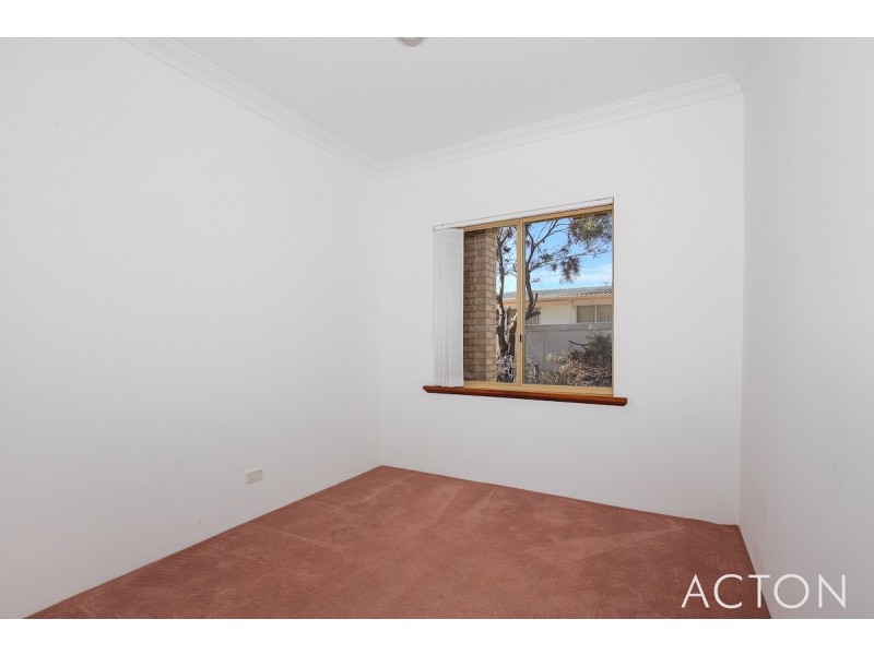 3 Muir Place, Halls Head WA 6210