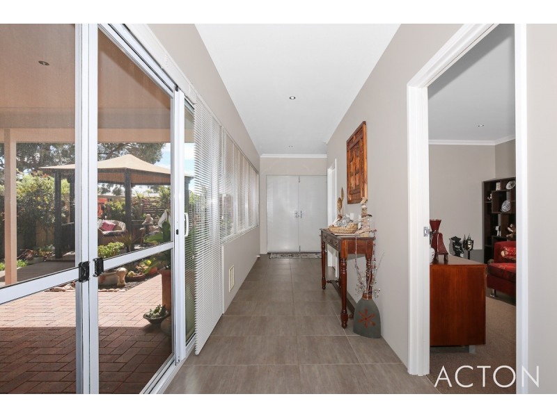 38 Carissa Turn, Halls Head WA 6210