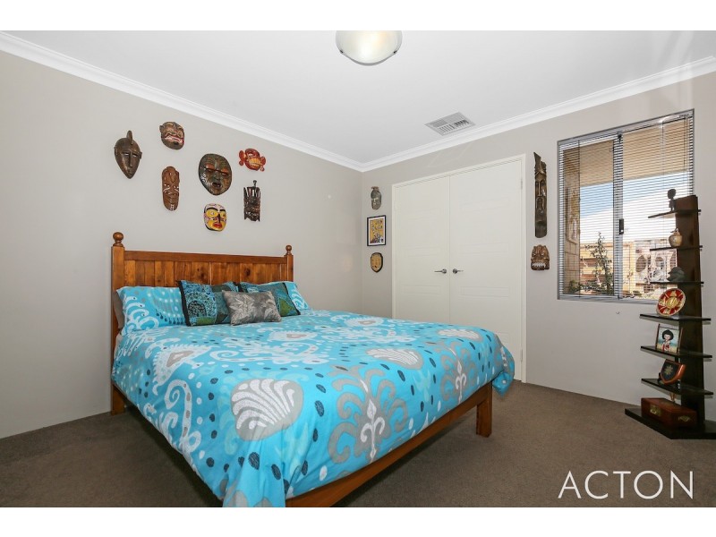 38 Carissa Turn, Halls Head WA 6210