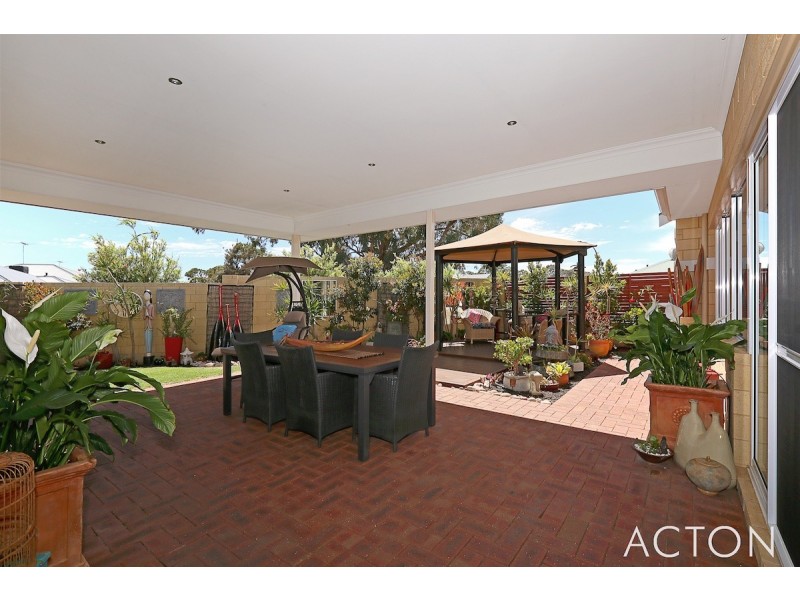 38 Carissa Turn, Halls Head WA 6210