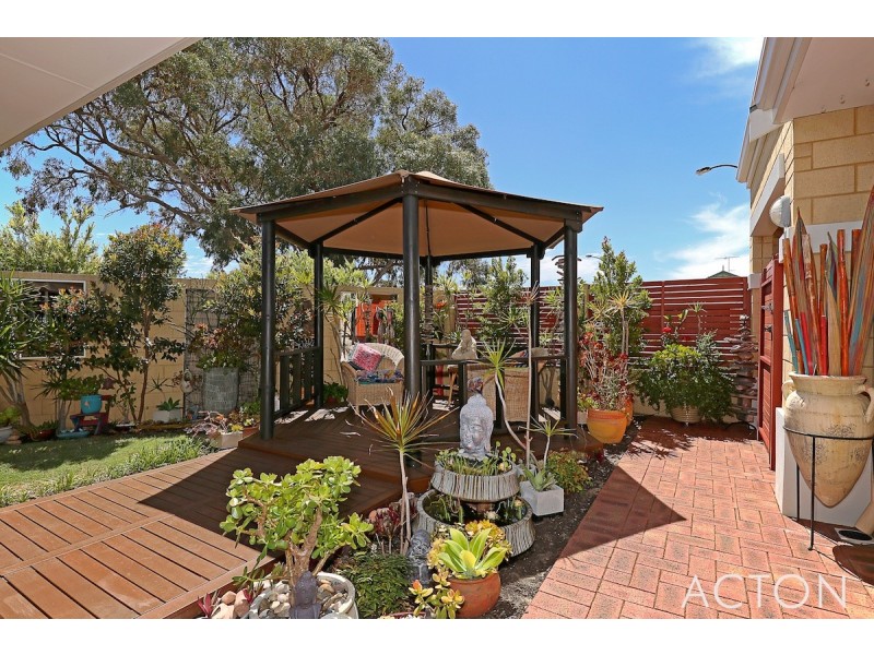 38 Carissa Turn, Halls Head WA 6210