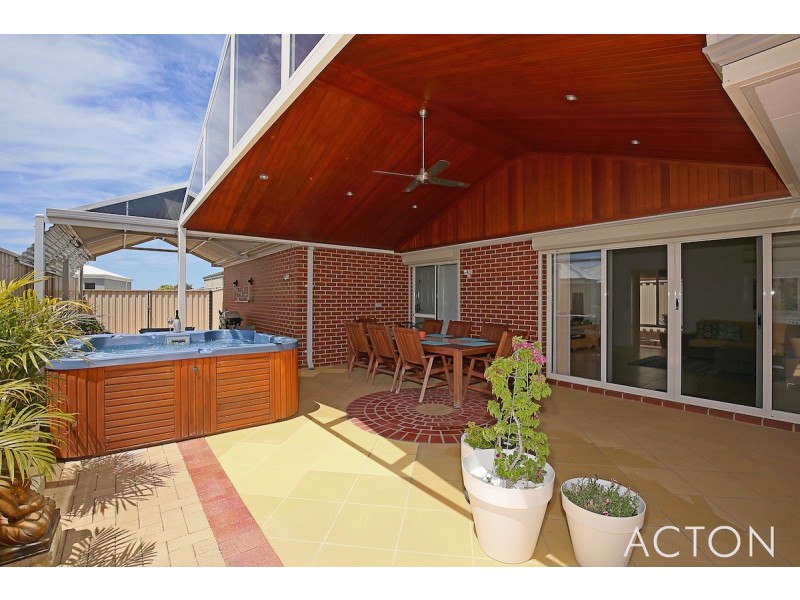 6 Hope Gardens, Madora Bay WA 6210