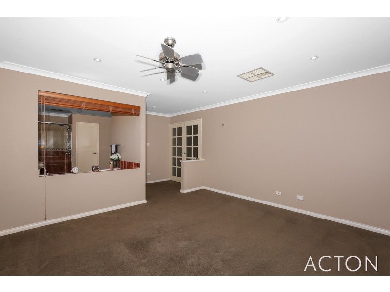 3 Highview Rise, Halls Head WA 6210