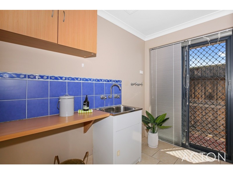 3 Highview Rise, Halls Head WA 6210