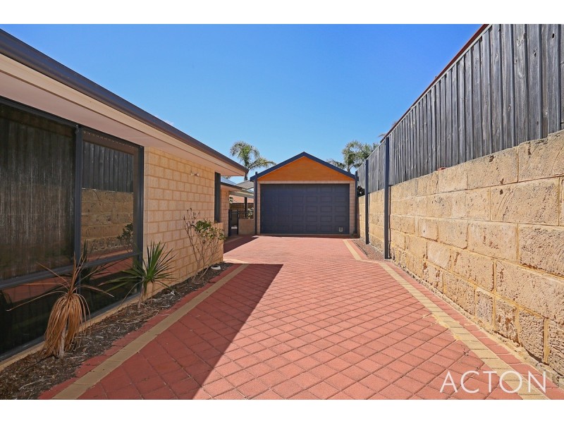 3 Highview Rise, Halls Head WA 6210