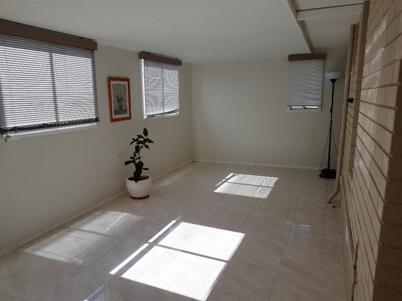 6 Revesby Place, Coodanup WA 6210