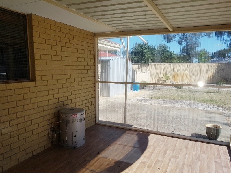 6 Revesby Place, Coodanup WA 6210