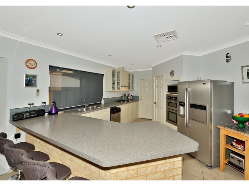 24 Cunderdin Loop, Dawesville WA 6211