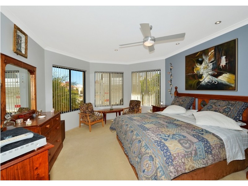 24 Cunderdin Loop, Dawesville WA 6211