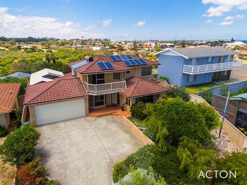 29 Mippi Road, Halls Head WA 6210