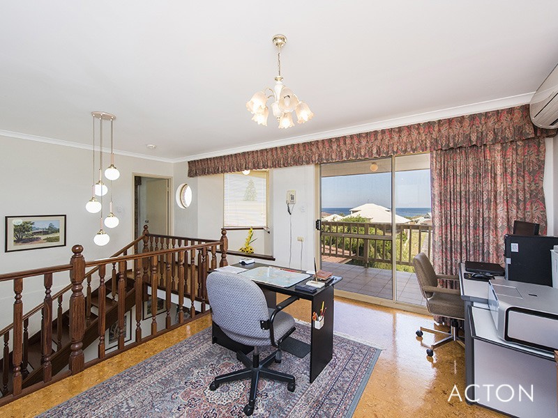 29 Mippi Road, Halls Head WA 6210