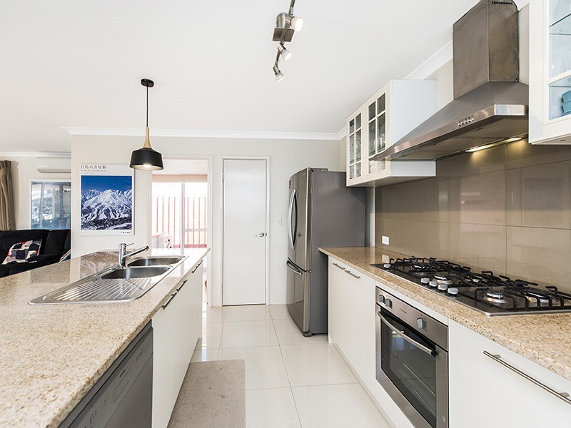 7 Tanderra Place, South Yunderup WA 6208