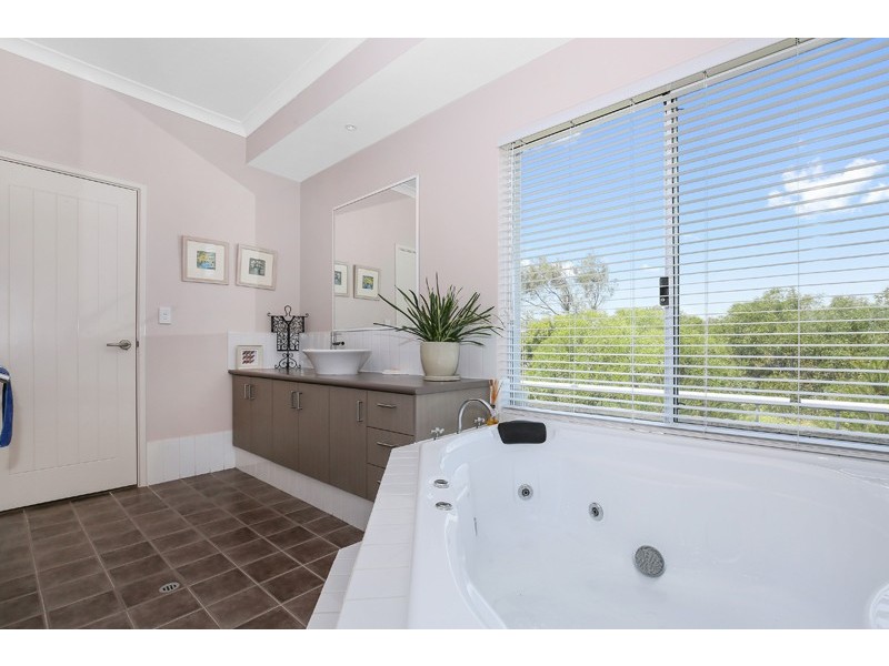 29 Caddadup Retreat, Dawesville WA 6211