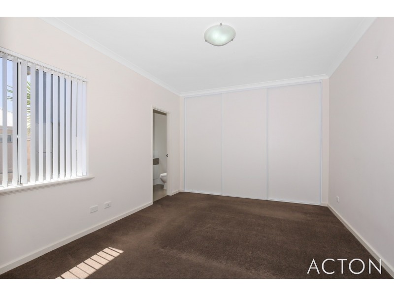 2/21 Southmead Green, Erskine WA 6210