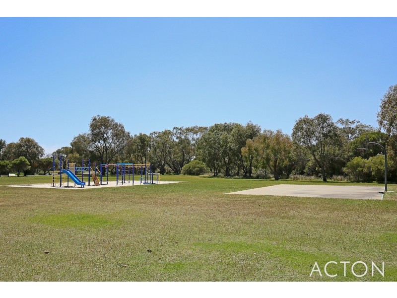 2/21 Southmead Green, Erskine WA 6210