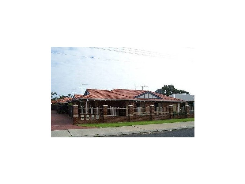 2/42-44 Sutton Street, Mandurah WA 6210