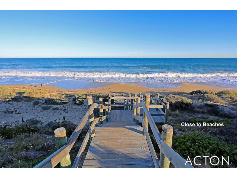 226 Peelwood Parade, Halls Head WA 6210