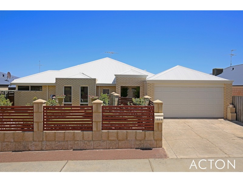 226 Peelwood Parade, Halls Head WA 6210