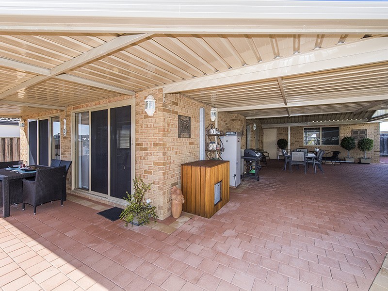 22 Quayside Close, Halls Head WA 6210