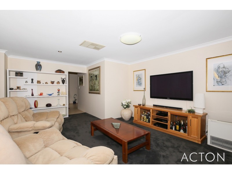 13 Onslow Court, Erskine WA 6210