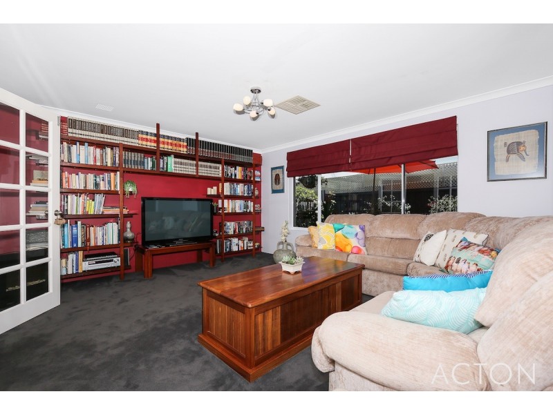 13 Onslow Court, Erskine WA 6210