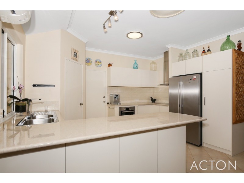 13 Onslow Court, Erskine WA 6210