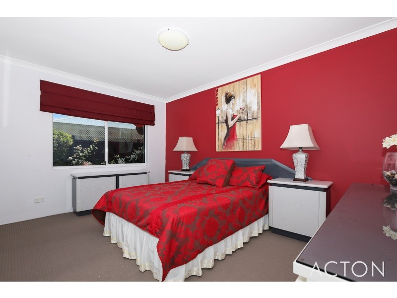 13 Onslow Court, Erskine WA 6210