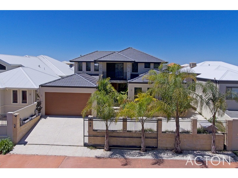 11 Leisure Way, Halls Head WA 6210