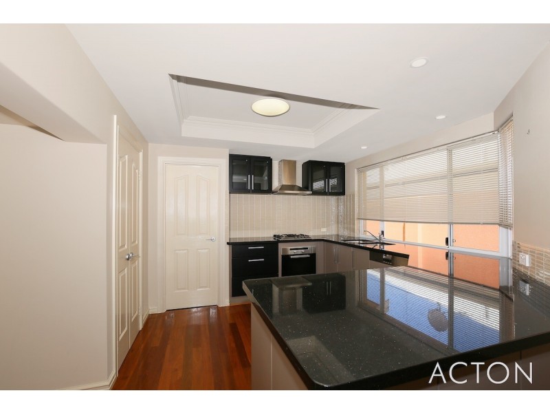 29 Sirrocco Drive, Erskine WA 6210