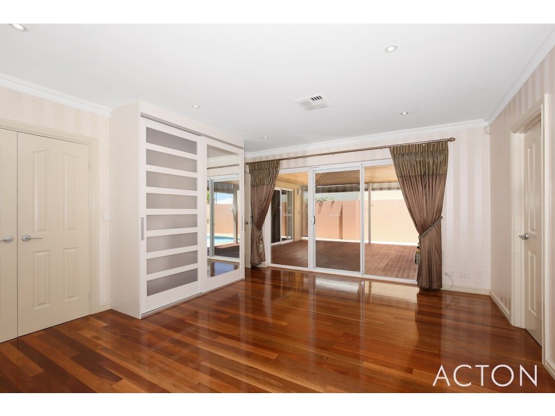 29 Sirrocco Drive, Erskine WA 6210