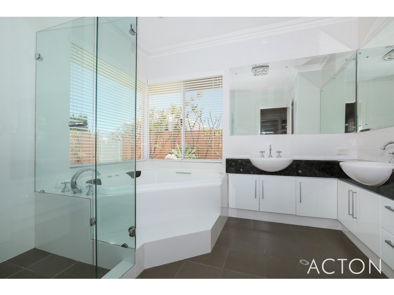 29 Sirrocco Drive, Erskine WA 6210