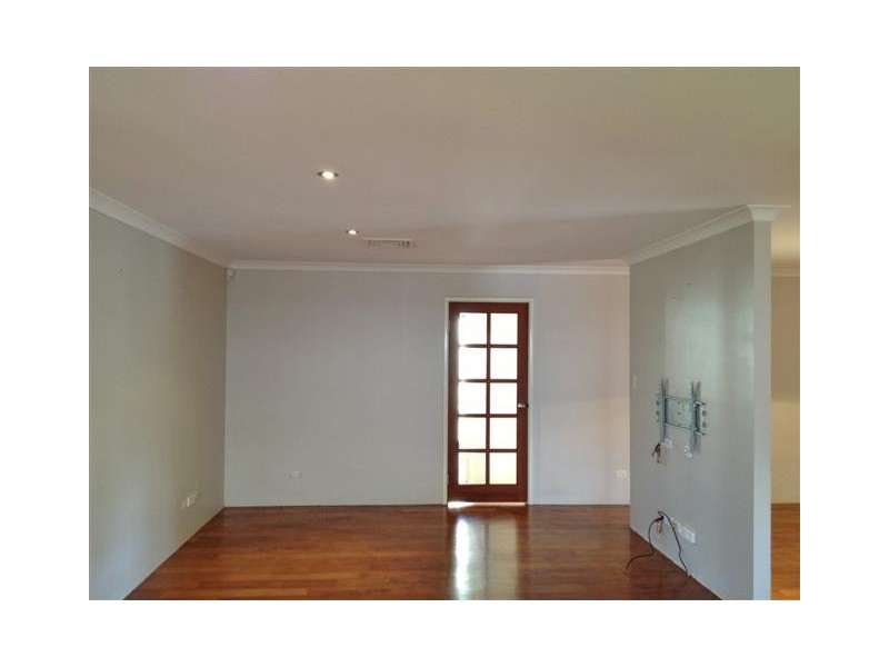 8 Dunsborough Court, Dawesville WA 6211