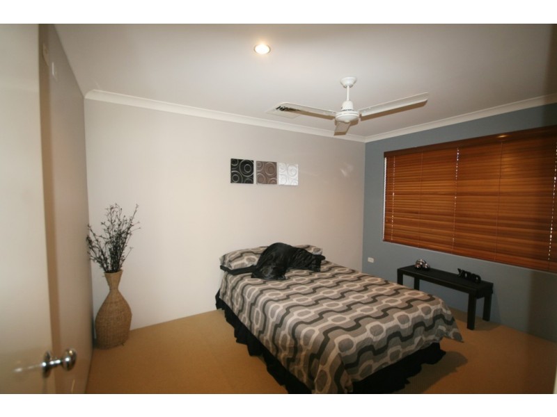 8 Dunsborough Court, Dawesville WA 6211