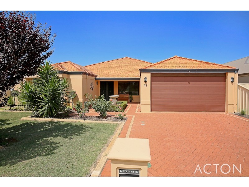 12 Premier Street, Dudley Park WA 6210