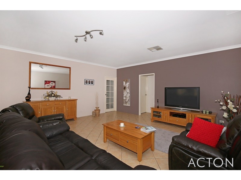 12 Premier Street, Dudley Park WA 6210