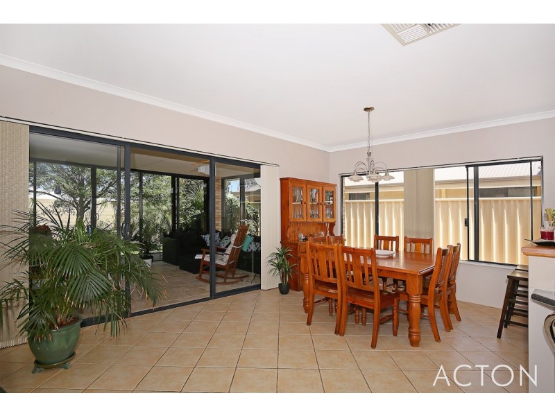 12 Premier Street, Dudley Park WA 6210