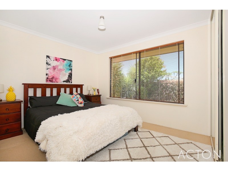 12 Premier Street, Dudley Park WA 6210