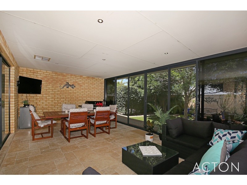 12 Premier Street, Dudley Park WA 6210