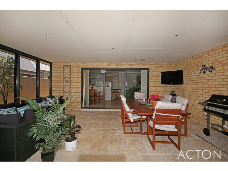 12 Premier Street, Dudley Park WA 6210