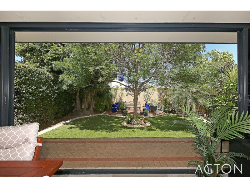 12 Premier Street, Dudley Park WA 6210