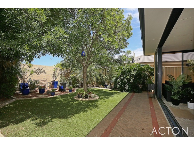 12 Premier Street, Dudley Park WA 6210