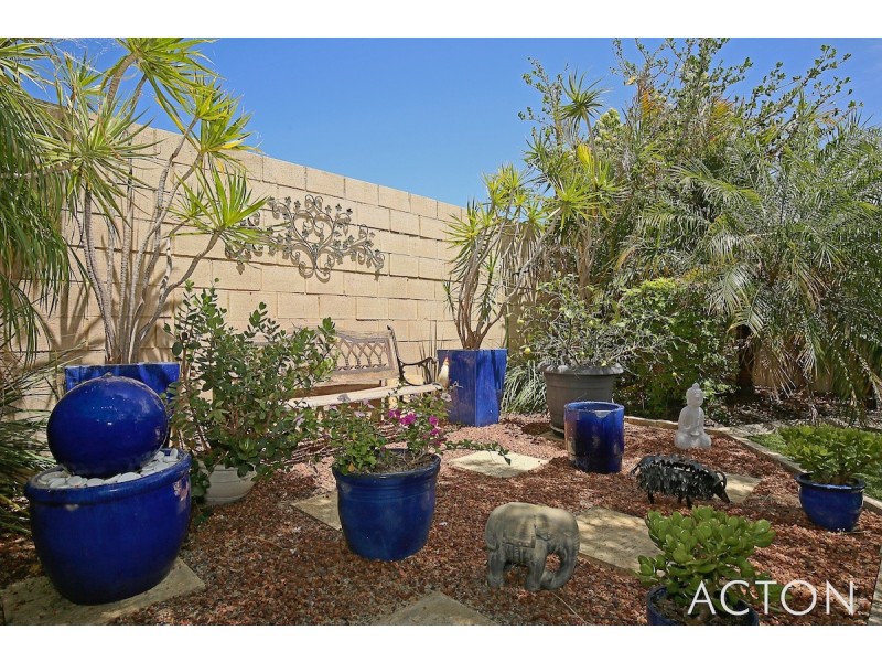 12 Premier Street, Dudley Park WA 6210