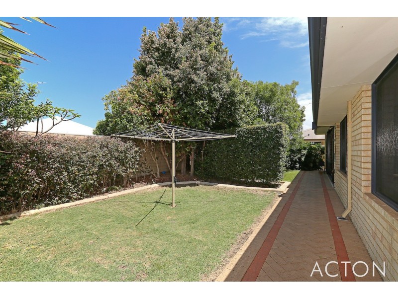 12 Premier Street, Dudley Park WA 6210