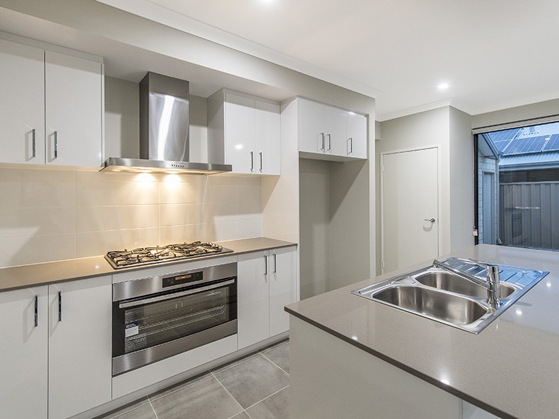 52 Navigator Loop, Erskine WA 6210