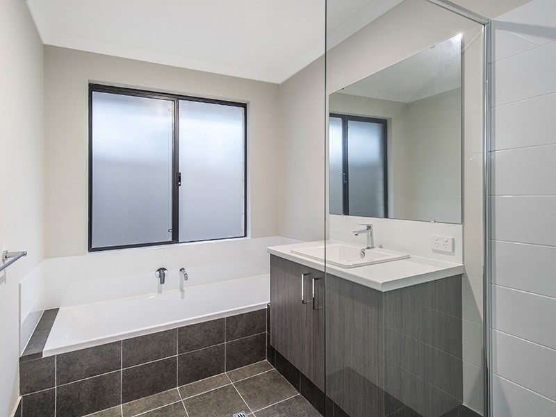 52 Navigator Loop, Erskine WA 6210