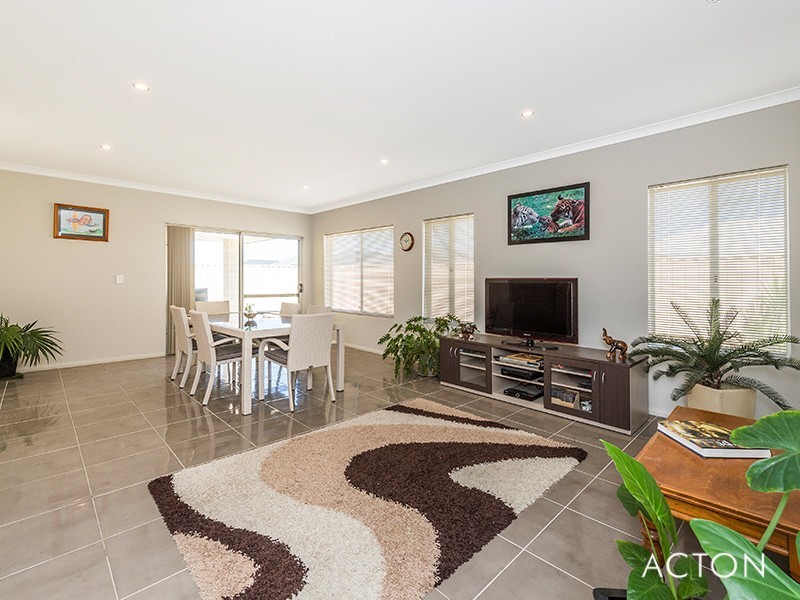 23 Kellerberrin Turn, Dawesville WA 6211