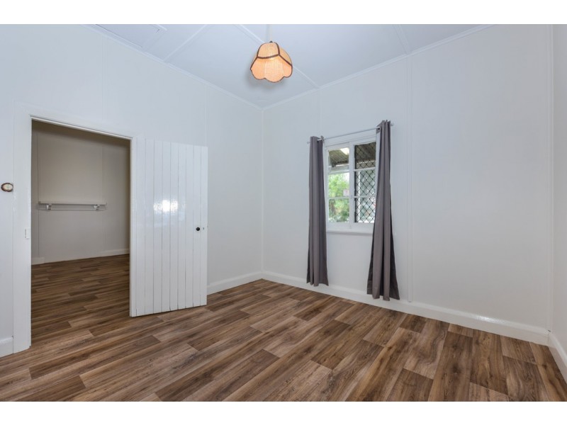 9 Boundary Road, Dudley Park WA 6210