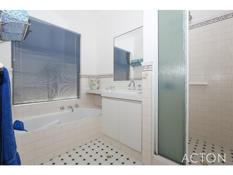 5 Scenic Drive, Falcon WA 6210