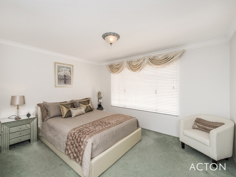 2 Eucla Mews, Erskine WA 6210